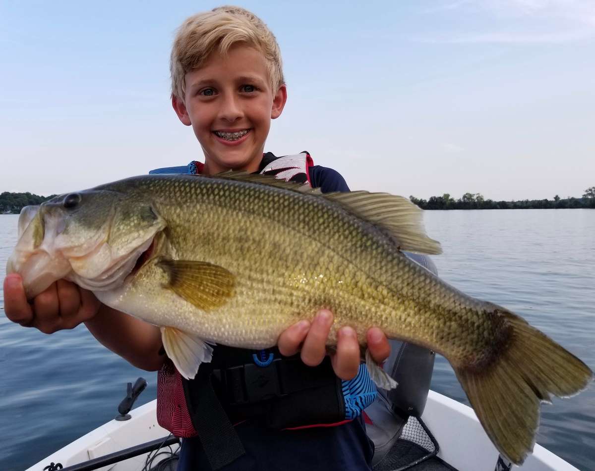 Bass Fishing Guide Service in on Lake Minnetonka